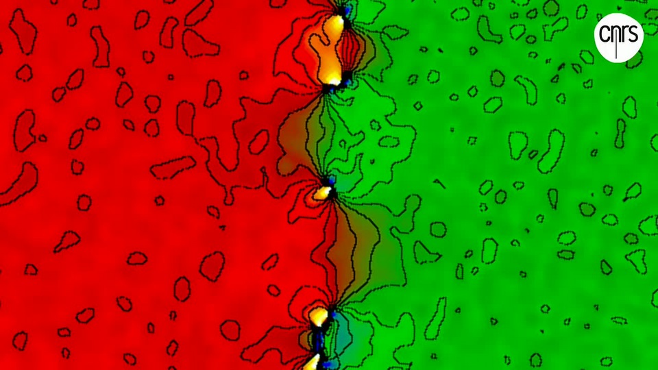 Orientation locale du réseau cristallin autour d'un sous-joint dans l'olivine naturelle en microscopie électronique à haute résolution de Martin Hytch. Réalisation : Jean-Marc Serelle – Production : CNRS Images et CSI  